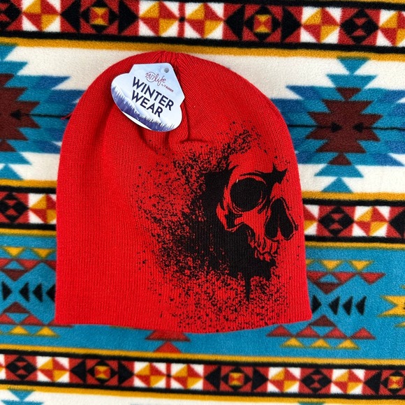 24/7 Life Skull‎ Beanie Winter Hat Knit Cap Warm Red Graphic - Picture 1 of 2